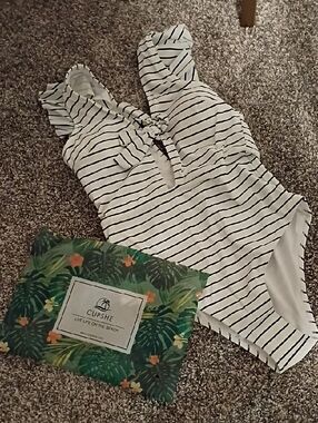 Cupshe White & Black Striped One-Piece Swimsuit with Front Knot
